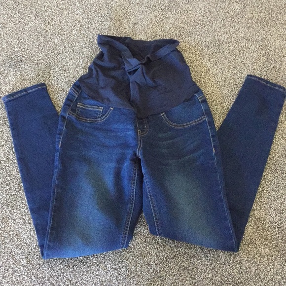 Indigo Blue Denim - Macys Cute Maternity jeans!